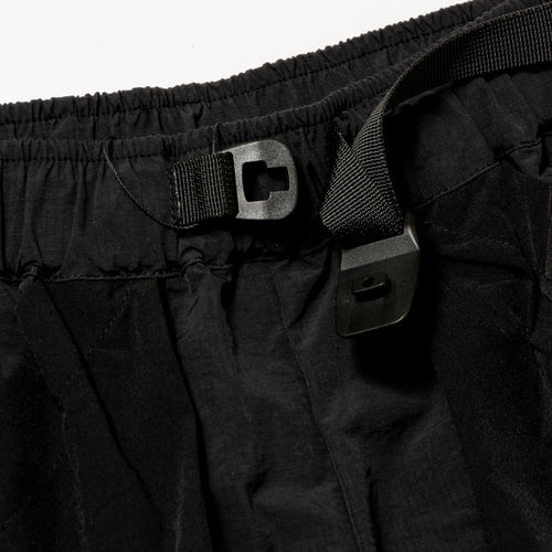MULTIFUNCTIONAL SHORTS