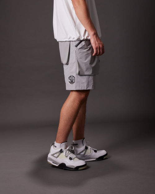 MULTIFUNCTIONAL SHORTS