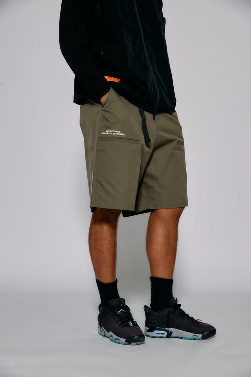ADJUSTER BAGGY SHORTS