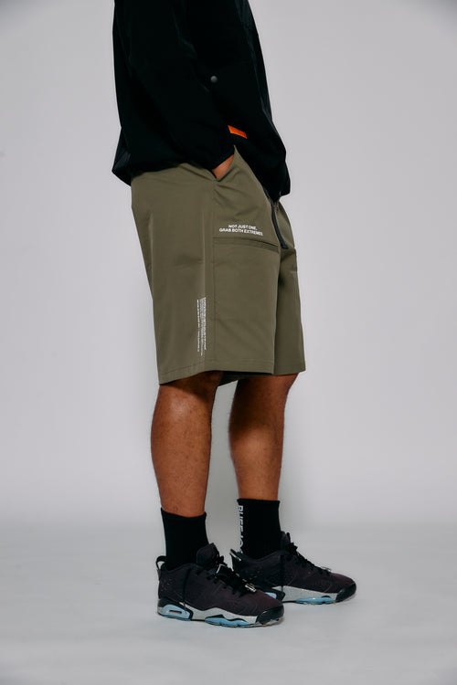 ADJUSTER BAGGY SHORTS