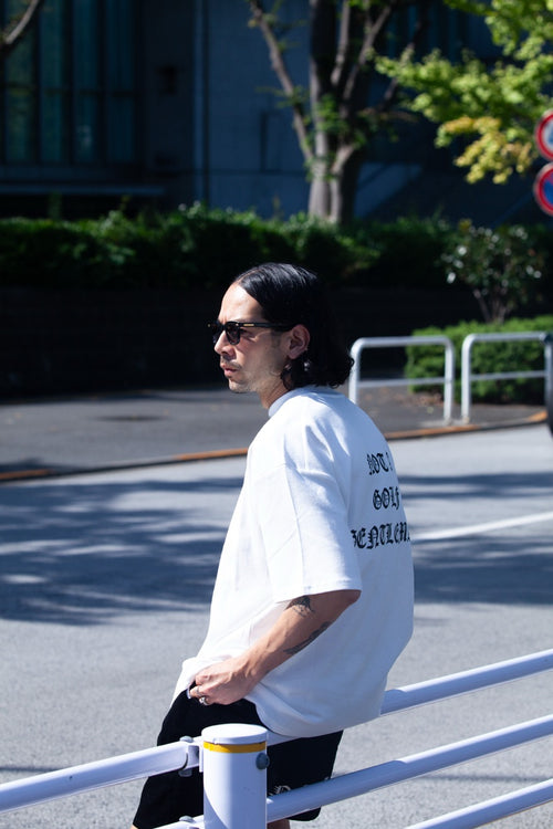 OLD ENGLISH LOGO SS MOCK NECK TEE
