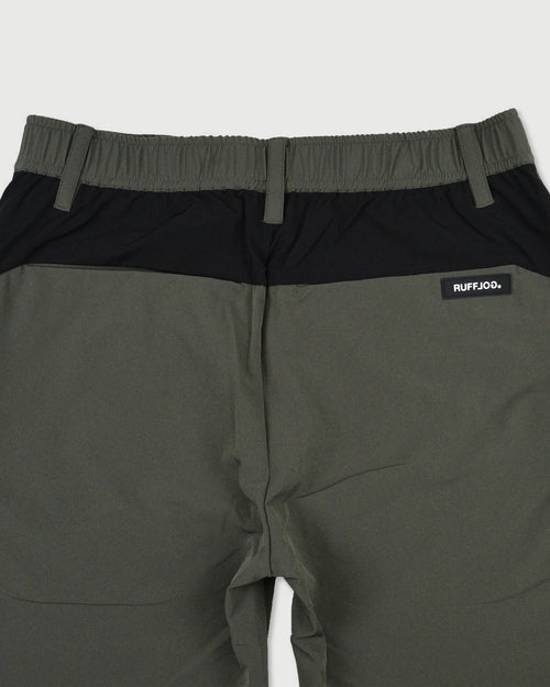 BASIC SLIM SHORT PANTS
