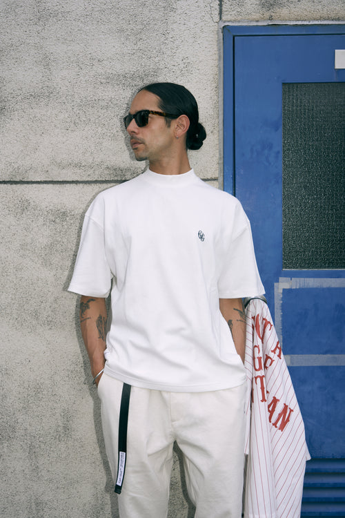 #HALF MOCK NECK CLASSIC LOGO TEE