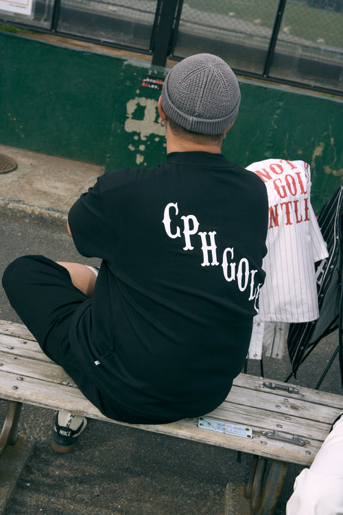 #HALF MOCK NECK CLASSIC LOGO TEE