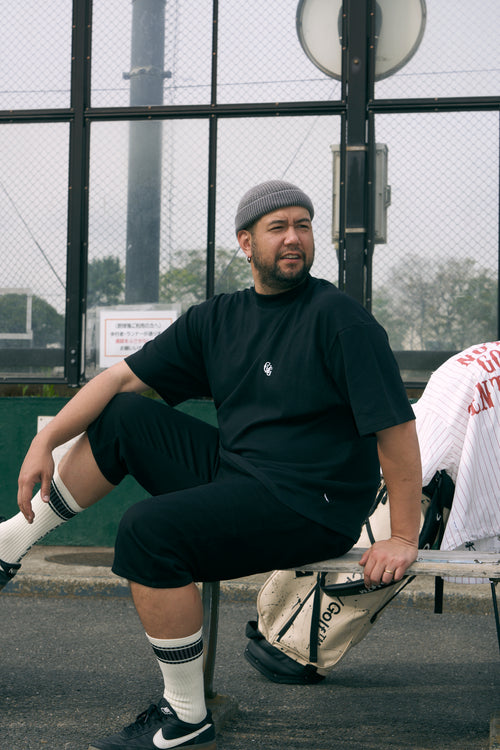 #HALF MOCK NECK CLASSIC LOGO TEE