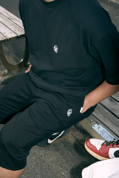 #HALF MOCK NECK CLASSIC LOGO TEE