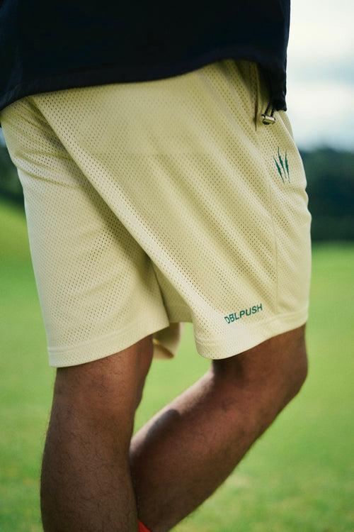 WM M-GRID UTILITY SHORTS