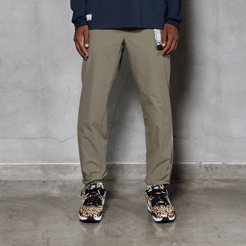 Tech Relax Tapered Pant
