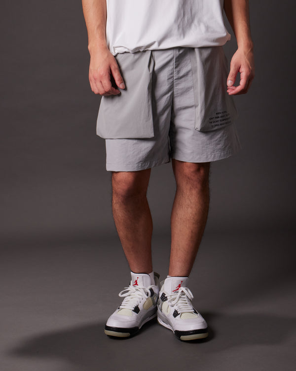 MULTIFUNCTIONAL SHORTS