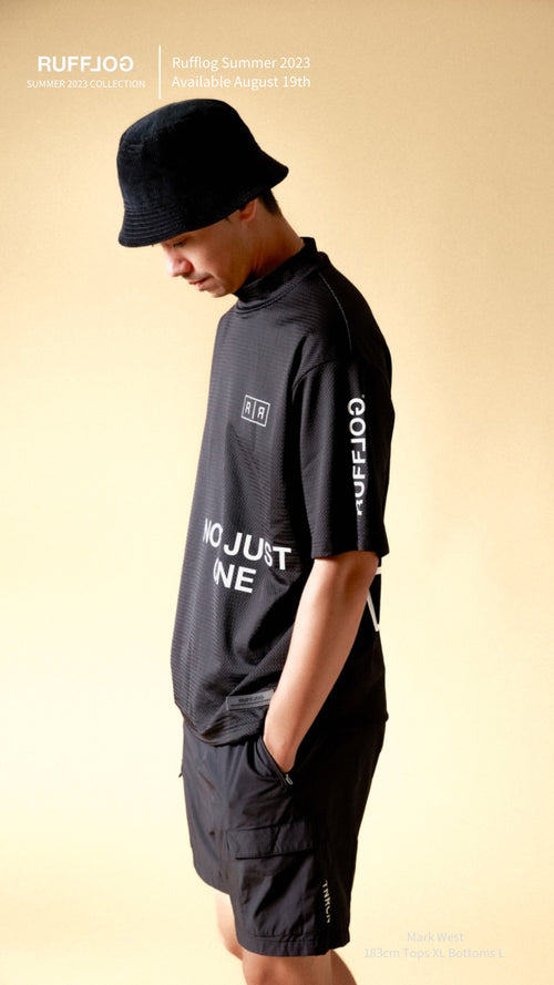 MESH SPONSORED MOCK TEE BLACK