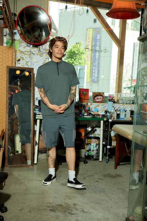 NYLON HALFZIP MOCK NECK TEE