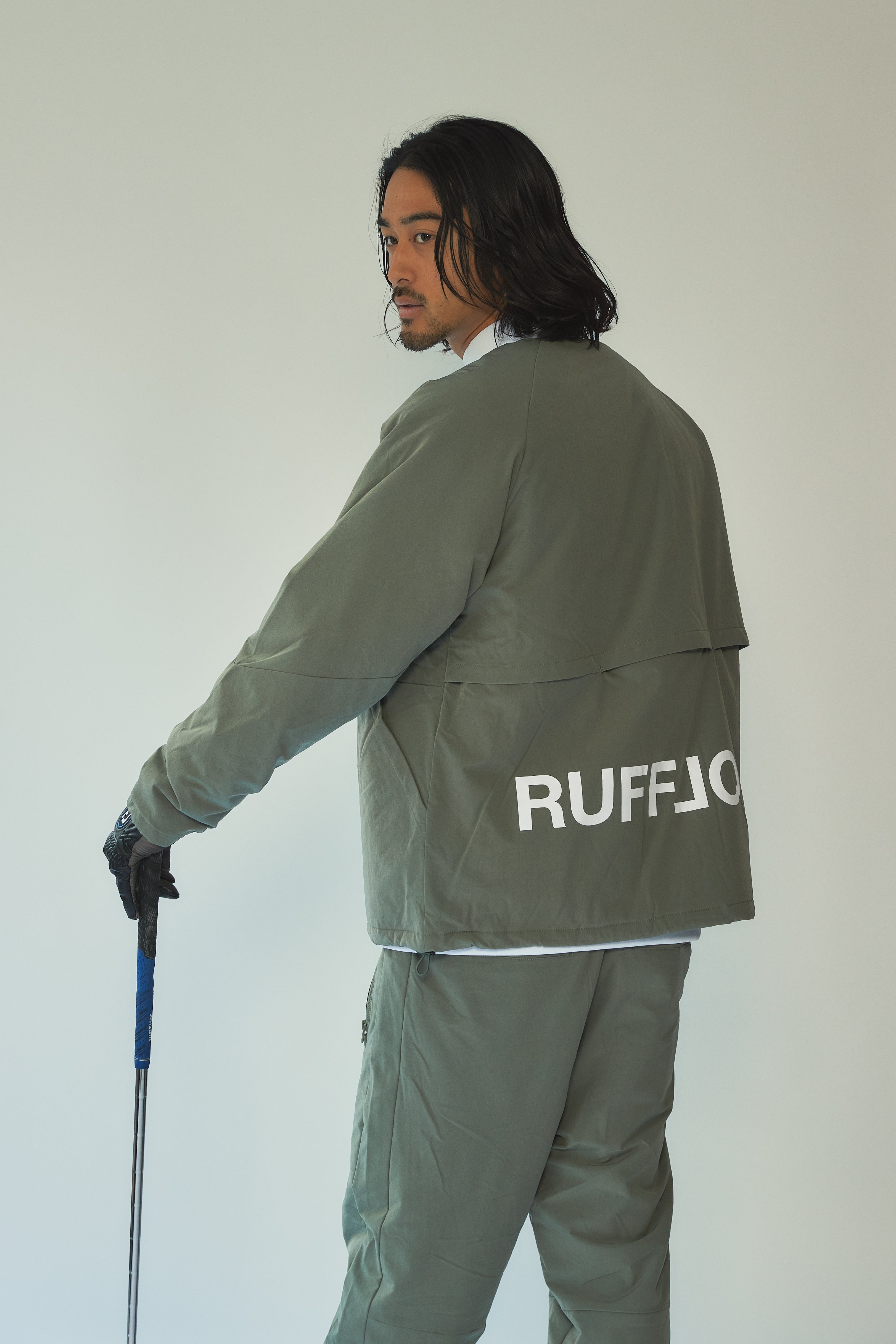 RUFFLOG ノーカラー 中綿ジャケット NO COLLAR PUFFER JACKET ASH GREEN – RUFFLOG