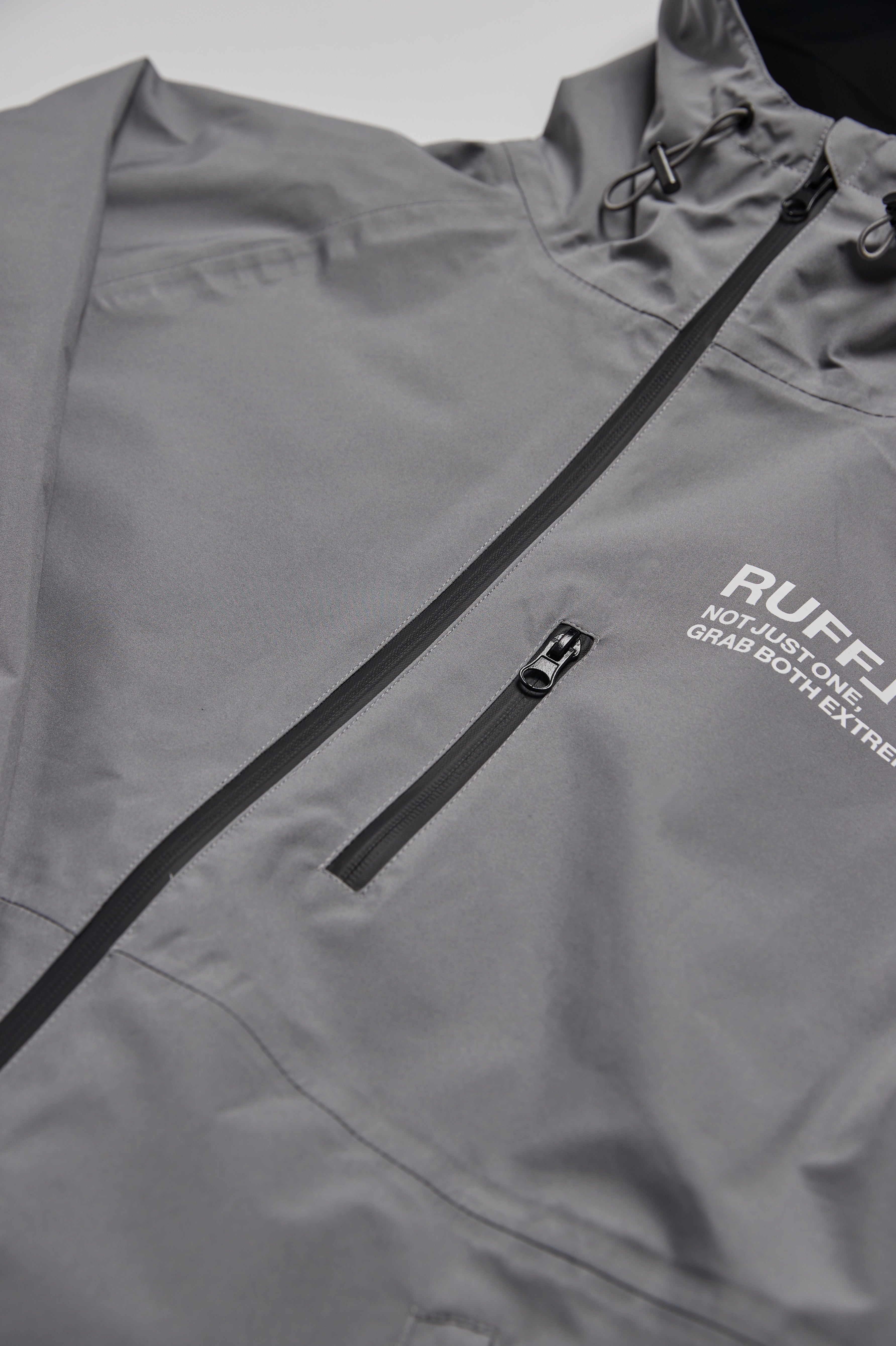 SQUARE LOGO WATERPROOF HOOD JKT GRAY – RUFFLOG