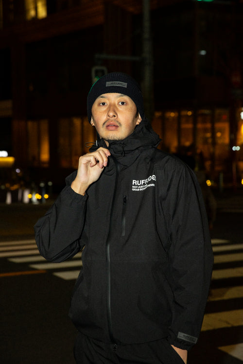 RUFFLOG WAPPEN KNIT BEANIE BLACK