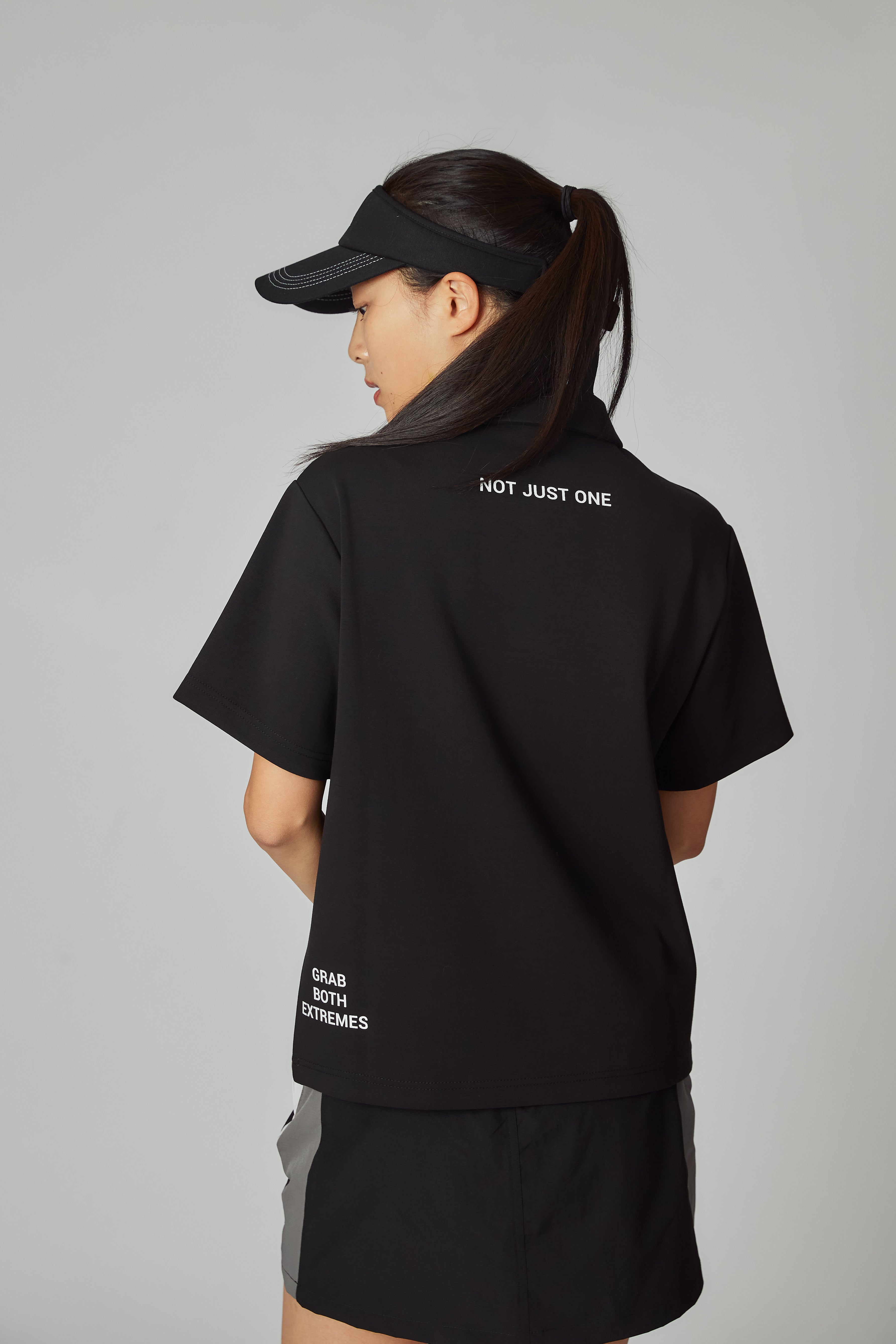WARM R LOGO S/S POLO BLACK – RUFFLOG