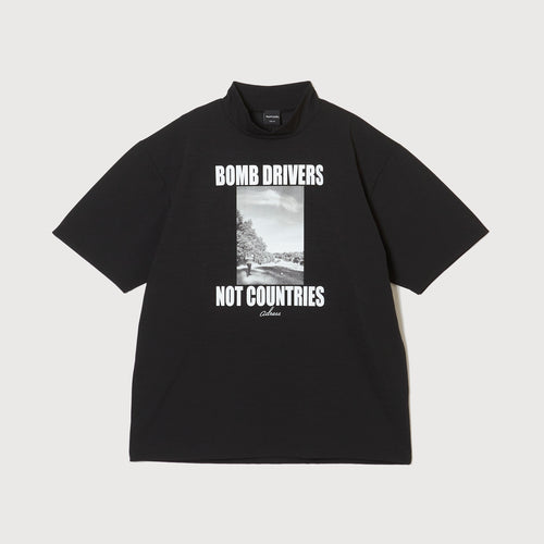 BOMB DRIVERS NOT COUNTRIES MOCK NECK BLACK