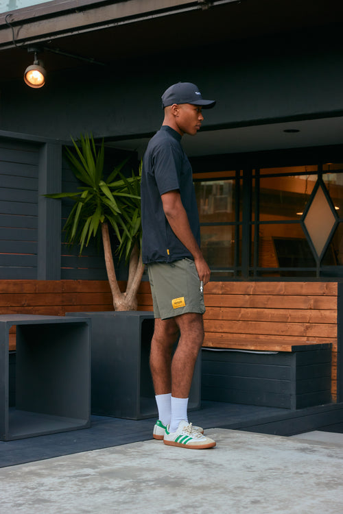 GG COLLEGE LOGO MOCK NECK BLACK