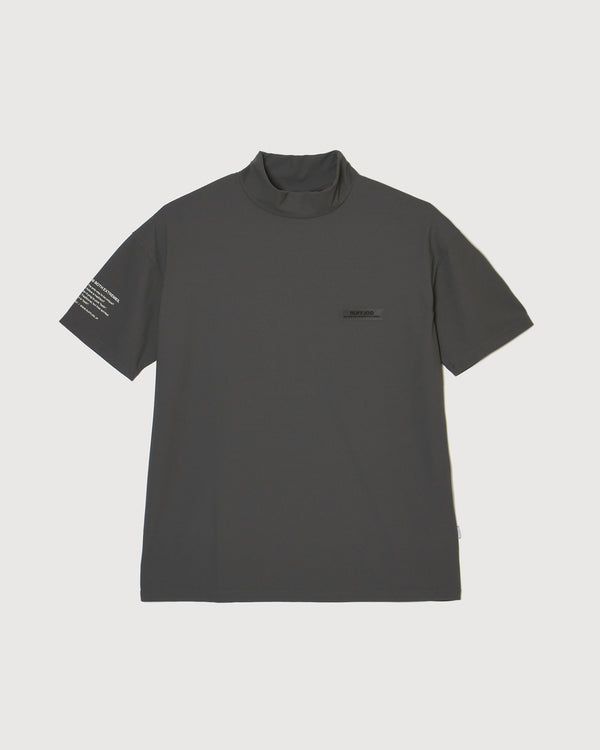 VERTICAL LOGO MOCK TEE CHARCOAL