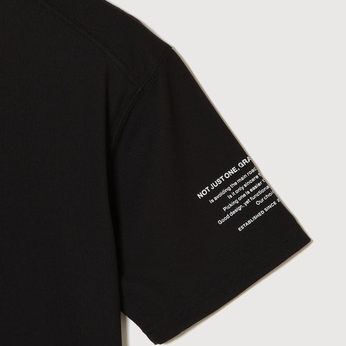 VERTICAL LOGO MOCK TEE BLACK