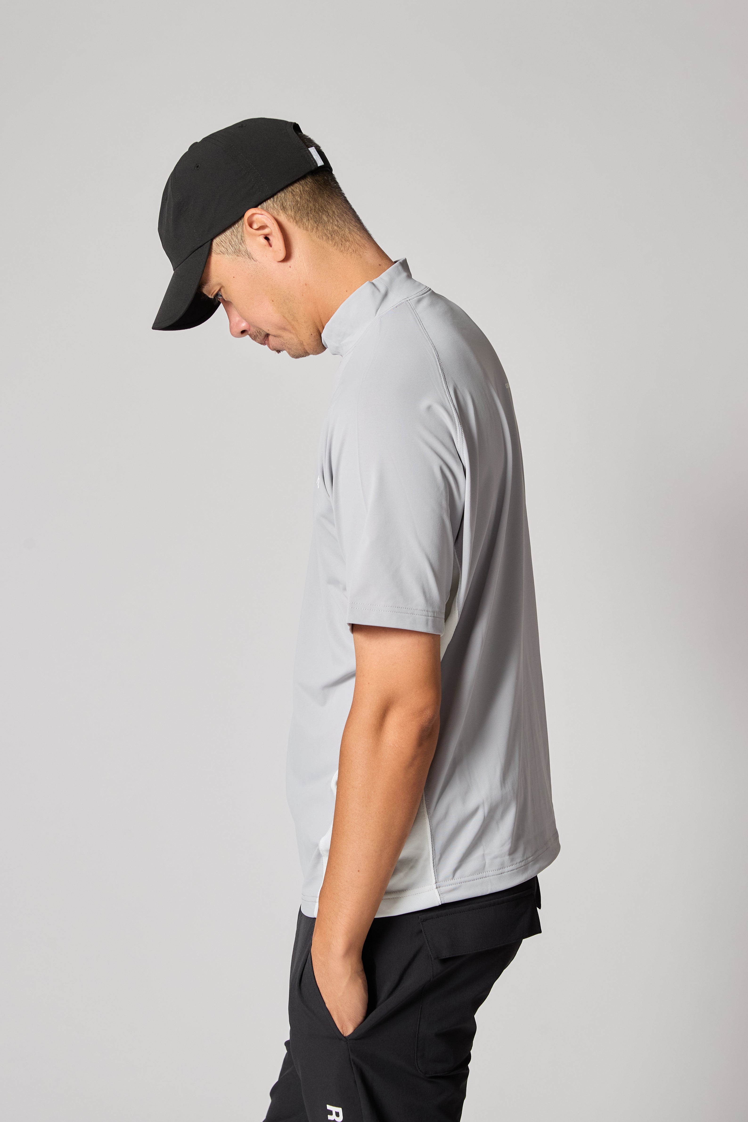 TC S/S MOCK NECK GRAY – RUFFLOG