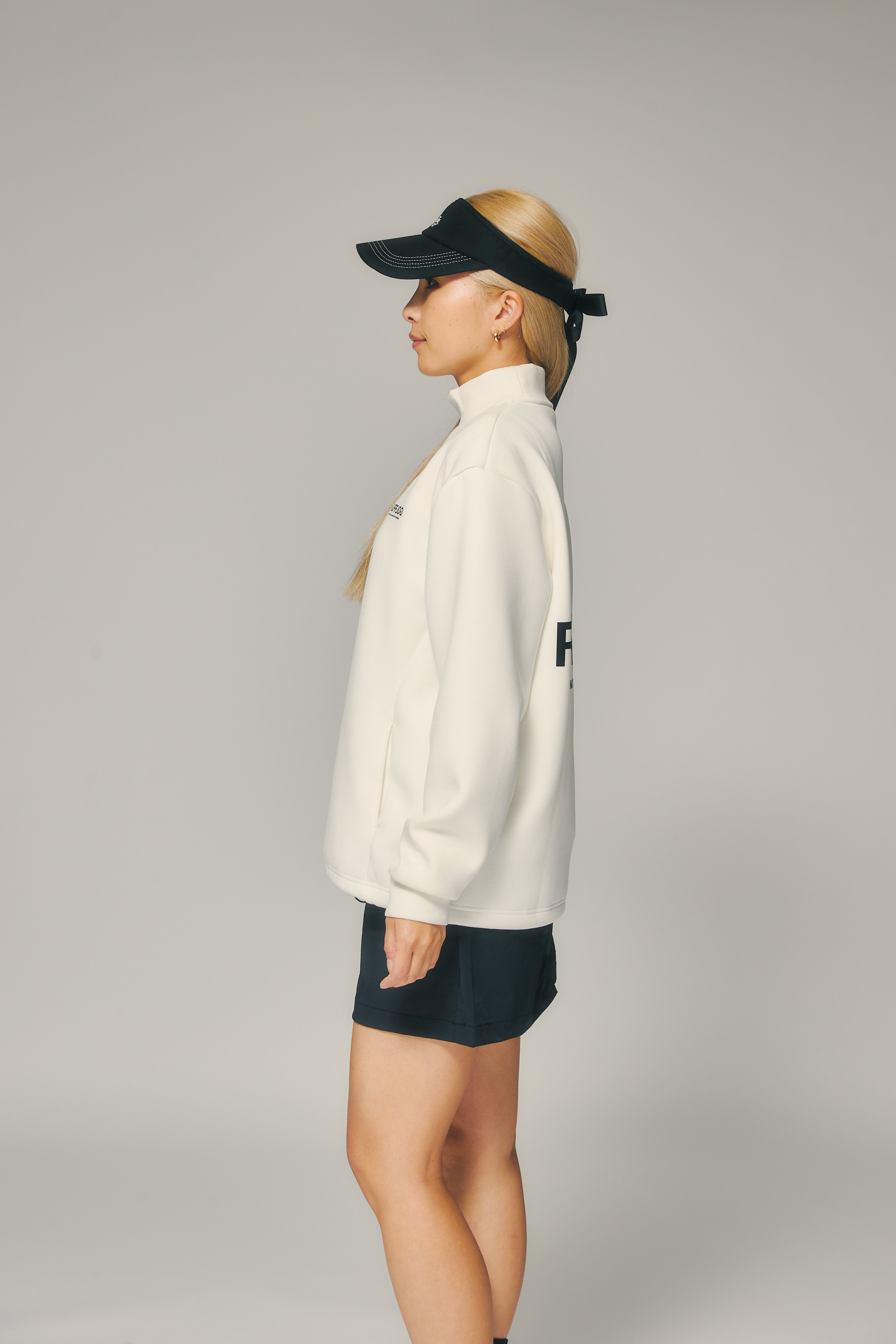 L/S BACK LOGO MOCK NECK WHITE – RUFFLOG