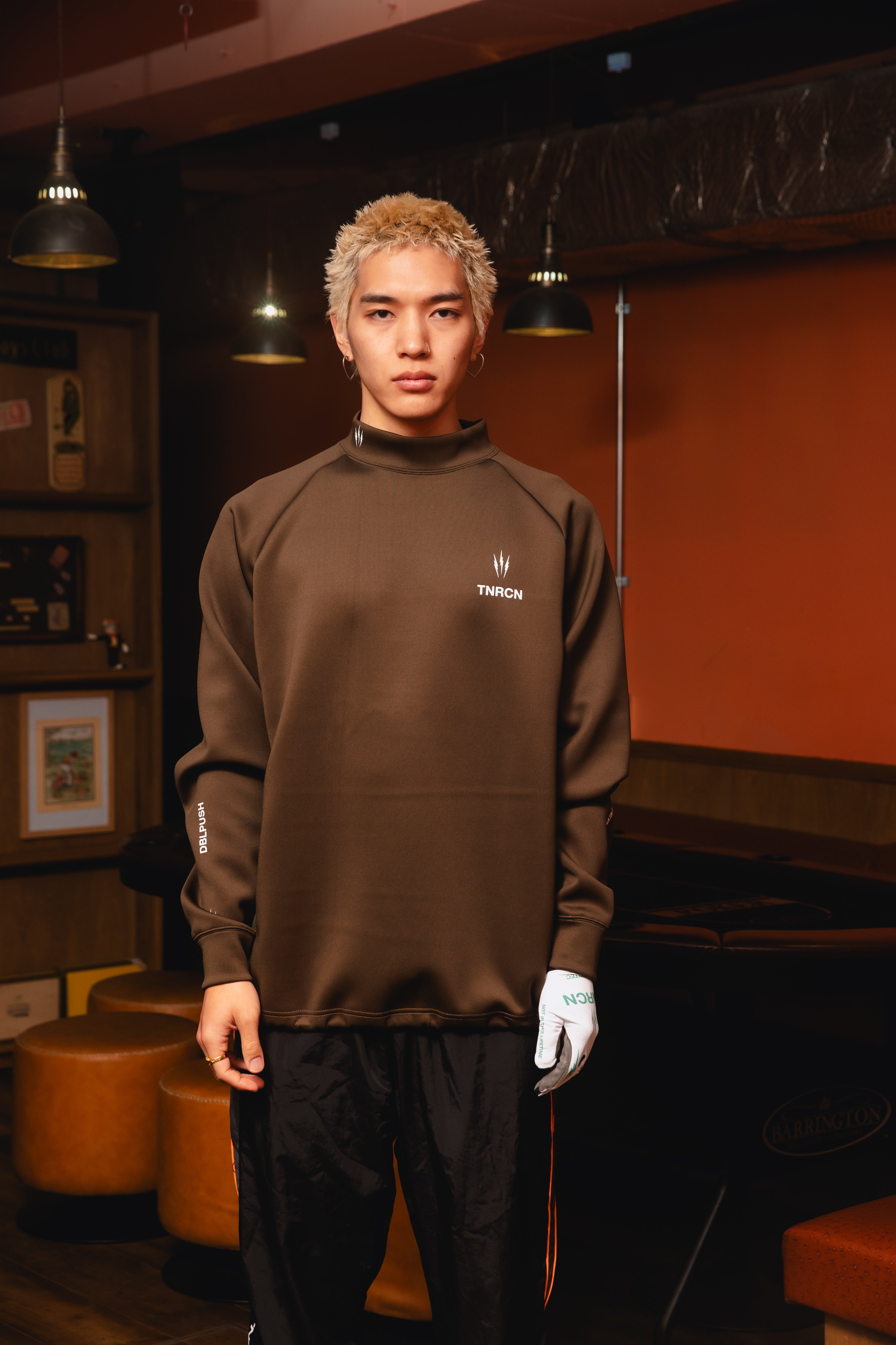 MOCK NECK L/S TEE KHAKI – RUFFLOG