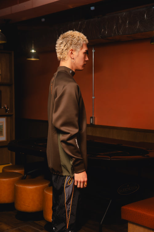 MOCK NECK L/S TEE KHAKI