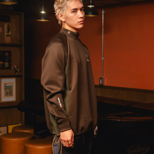 MOCK NECK L/S TEE KHAKI