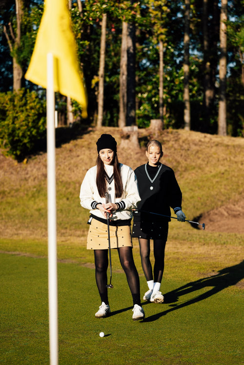 OVERLAP LOGO 2 TUCK SKIRT