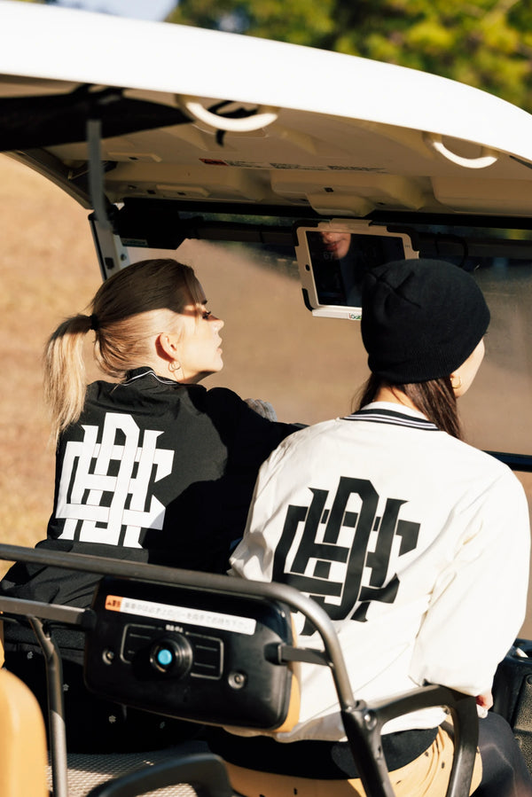 [WOMEN]OVERLAP LOGO V NECK PISTE