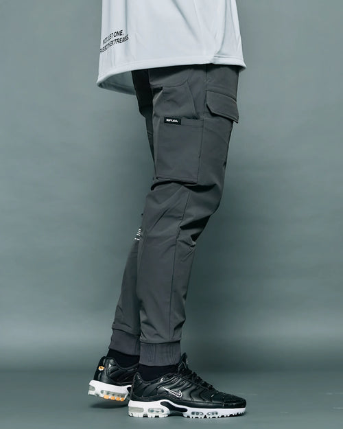 STRETCH SLIM TAPERED JOGGER PANTS