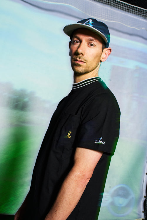 HIGH NECK POCKET T-SHIRT BLACK