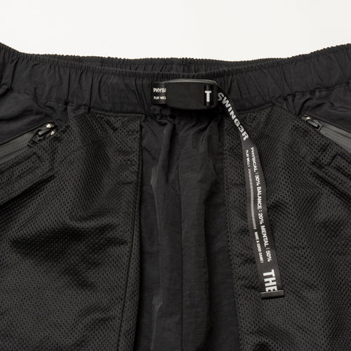 MULTIFUNCTIONAL SHORTS