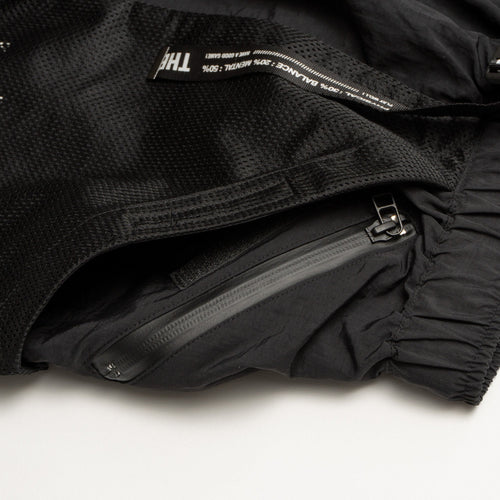 MULTIFUNCTIONAL SHORTS