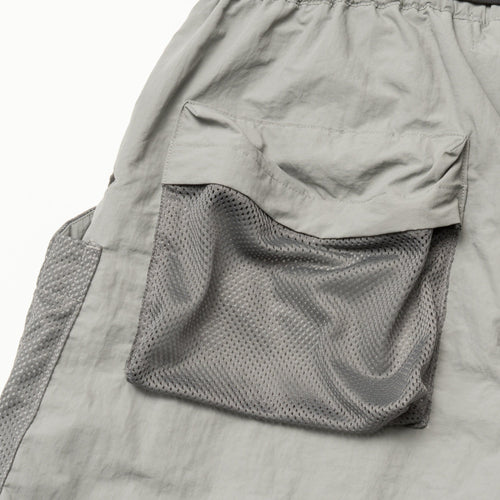 MULTIFUNCTIONAL SHORTS