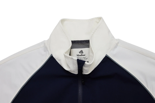 〔WOMEN〕Varsity Shield Half-Zip Windbreaker