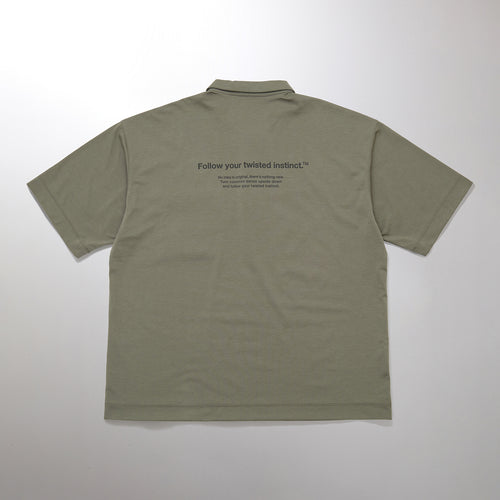 Statement Typo Back Print Solid Collar Shirt S/S_511-20004