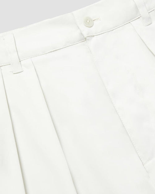 Lightweight Pleated Short