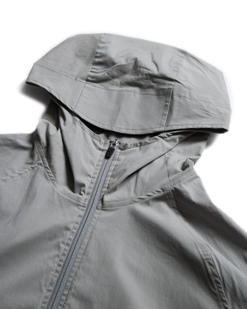 Stretch Nylon Fill-in Logo Anorak Gray Beige