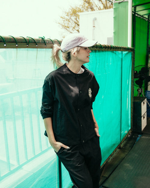#OVERLAP LOGO NO COLLAR JACKET WM BLACK