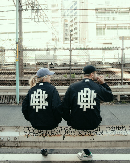#OVERLAP LOGO FLAT VISOR CAP BLACK