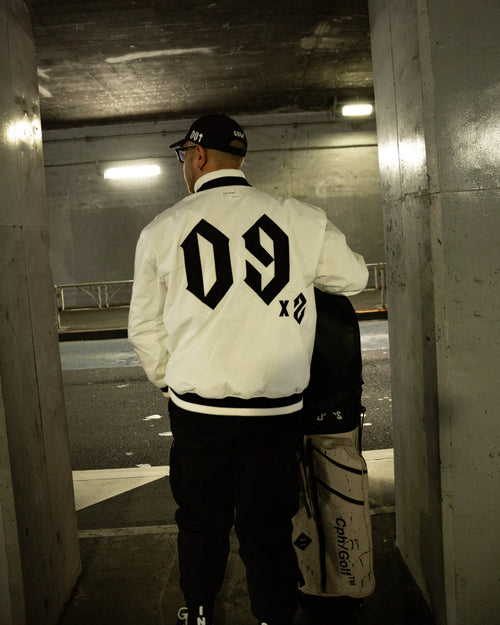 #09×2 IN OUT SWING-TOP JKT WHITE