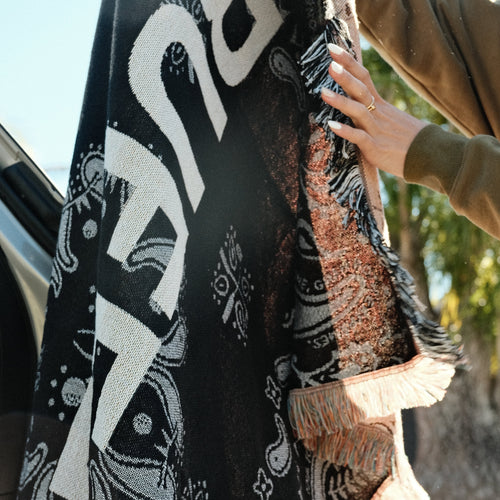 PAISLEY BLANKET BLACK