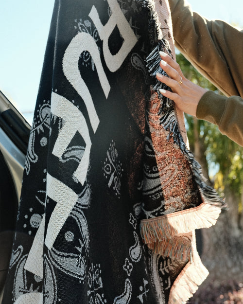 PAISLEY BLANKET BLACK