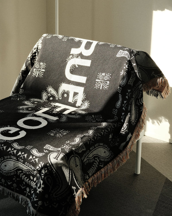 PAISLEY BLANKET BLACK