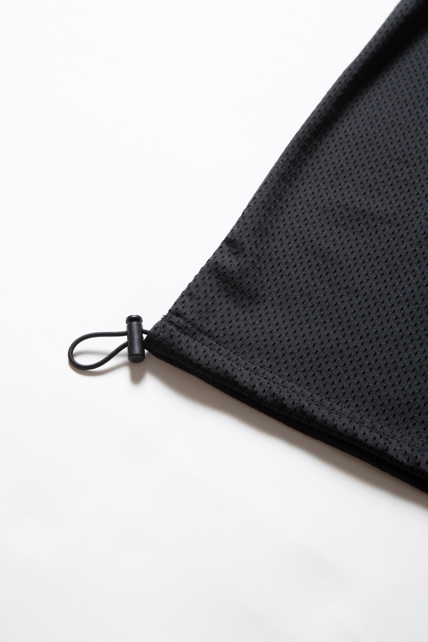 BACK ARCH LOGO MOCK BLACK – RUFFLOG