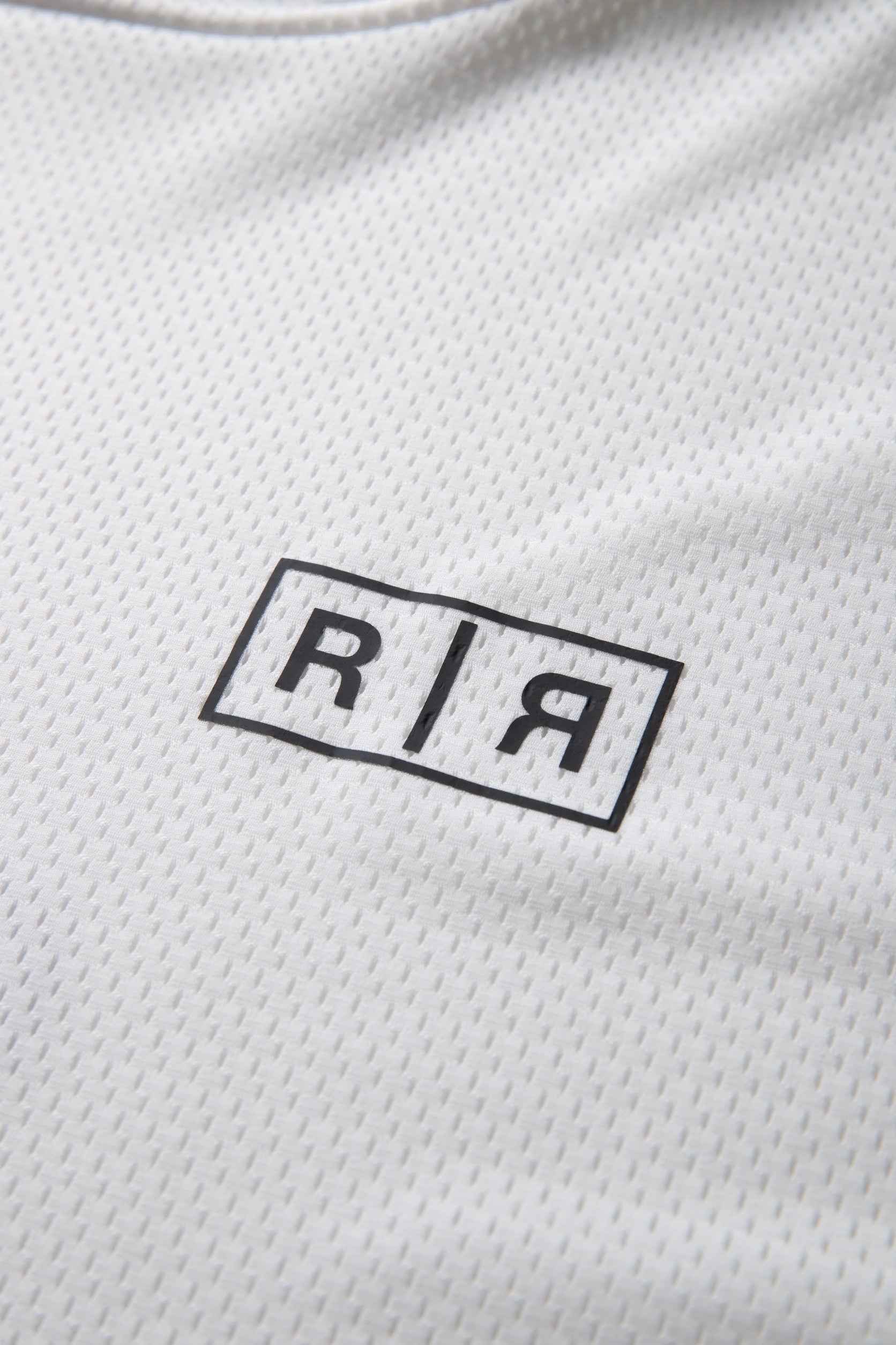 MESH SPONSORED MOCK TEE WHITE – RUFFLOG