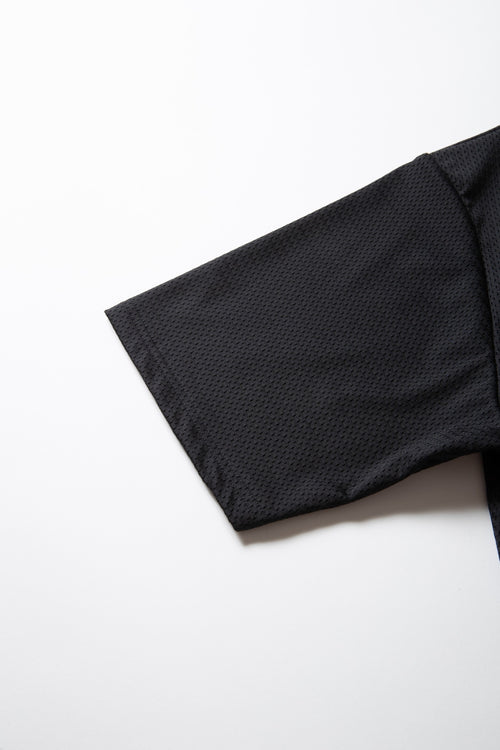 MESH SPONSORED MOCK TEE BLACK
