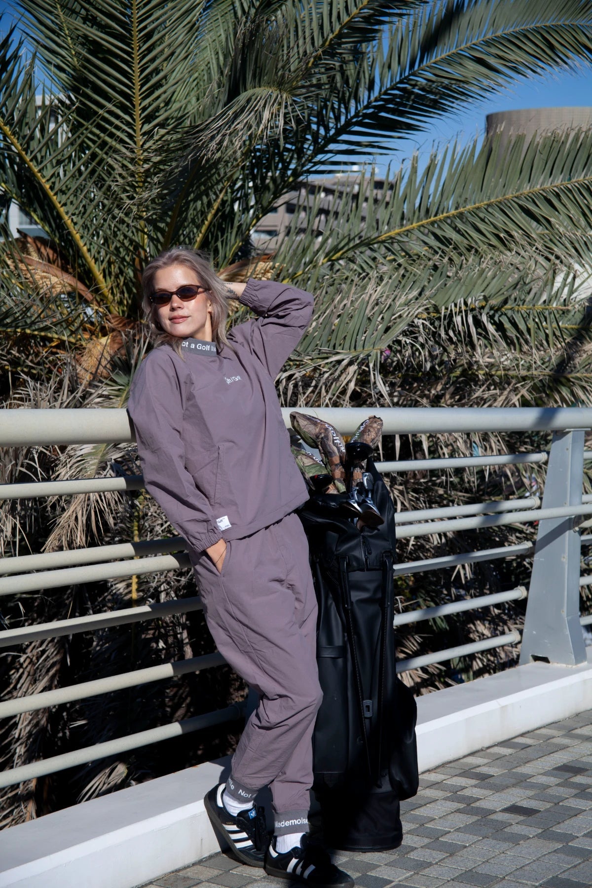 WOMEN] JACQUARD MOCK NECK WIND BREAKER｜若年層向けゴルフアパレル