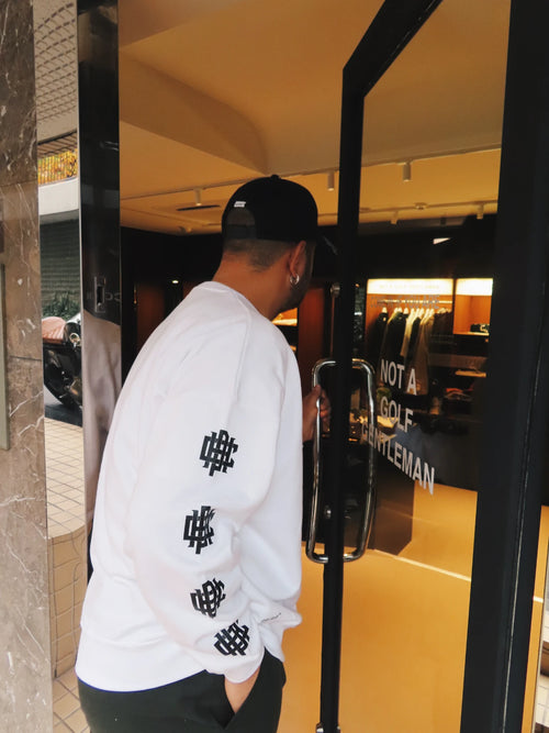 OVERLAP LOGO SLEEVE PULLOVER